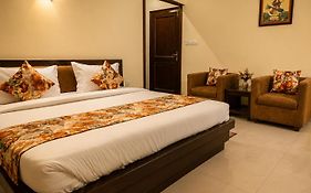 Hotel Maiden Residency
